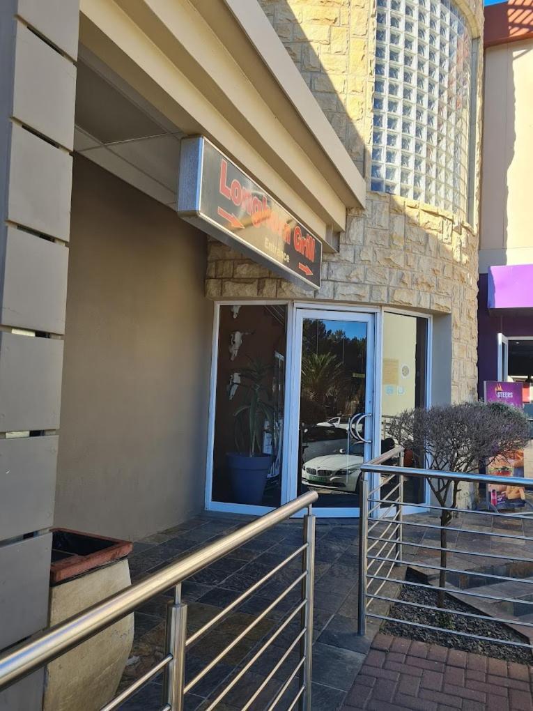 Best Overnight Modern & Private With King Size Bed Bloemfontein Eksteriør bilde